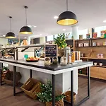 Super 8 By Wyndham Am Centro 3*