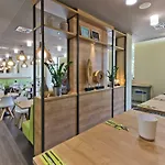 Super 8 By Wyndham Am Centro