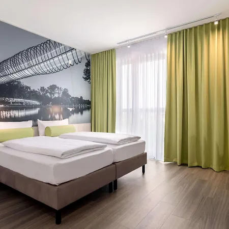 Super 8 By Wyndham Am Centro 3* أوبيرهاوزين