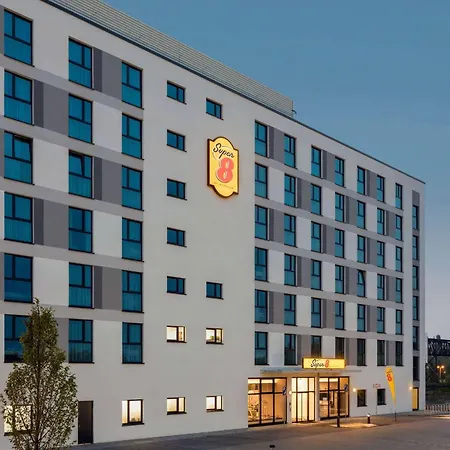Super 8 By Wyndham Am Centro Szálloda