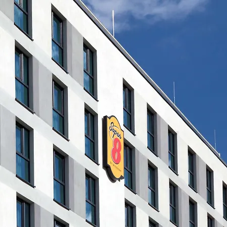 Super 8 By Wyndham Am Centro Оберхаузен