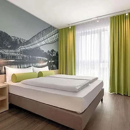 Super 8 By Wyndham Am Centro فندق 3*