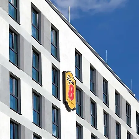 Super 8 By Wyndham Am Centro 3* أوبيرهاوزين