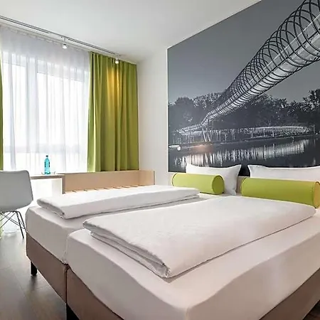 Super 8 By Wyndham Am Centro