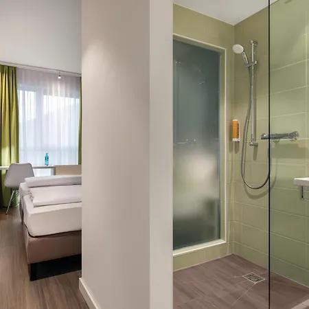 فندق Super 8 By Wyndham Am Centro