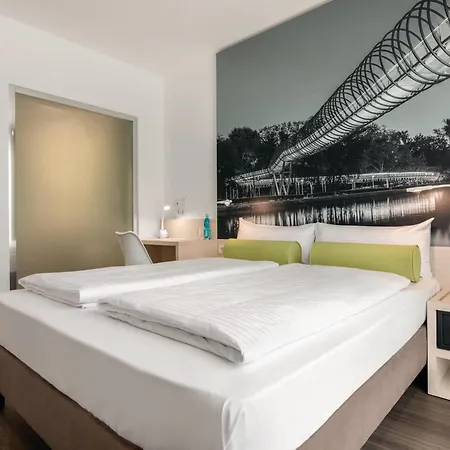 Super 8 By Wyndham Am Centro Ξενοδοχείο 3*