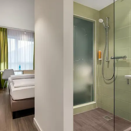 فندق Super 8 By Wyndham Am Centro أوبيرهاوزين
