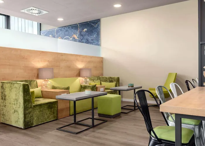 Super 8 By Wyndham Am Centro Ξενοδοχείο 3*