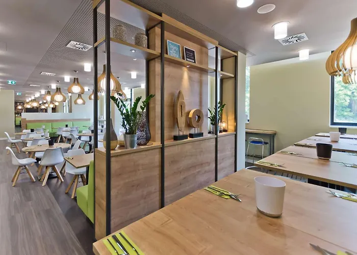 Super 8 By Wyndham Am Centro Hotell 3*