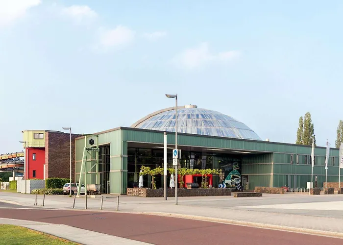 Super 8 By Wyndham Am Centro Hotell Oberhausen (North Rhine-Westphalia)