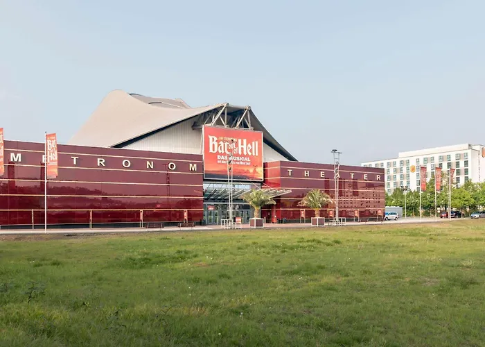 Super 8 By Wyndham Am Centro