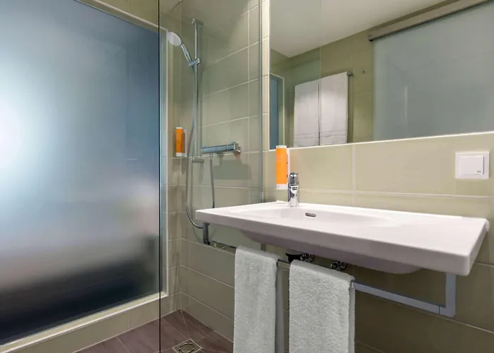 Super 8 By Wyndham Am Centro 3*