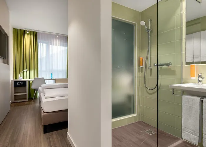 Hotel Super 8 By Wyndham Am Centro Oberhausen (North Rhine-Westphalia)